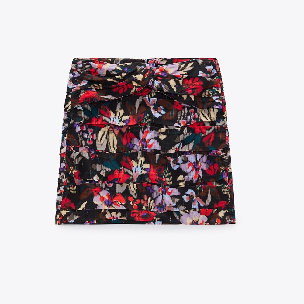 ZARA Floral Mini Skirt. NWT. Size XS.